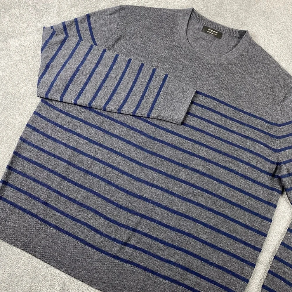 Banana Republic Mens XL Sweater Grey Blue Striped 100% Merino Wool Crewneck
